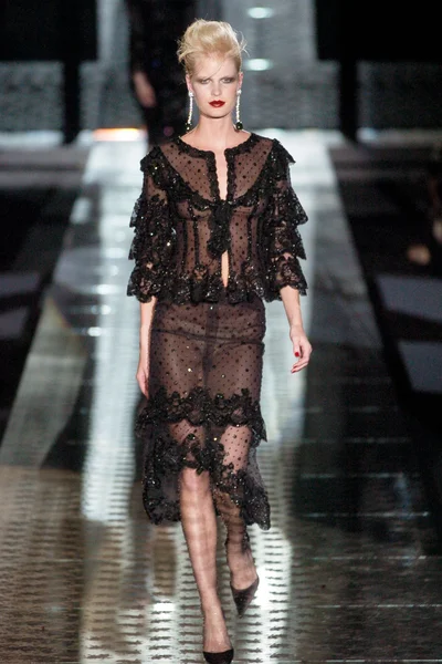 Look 28